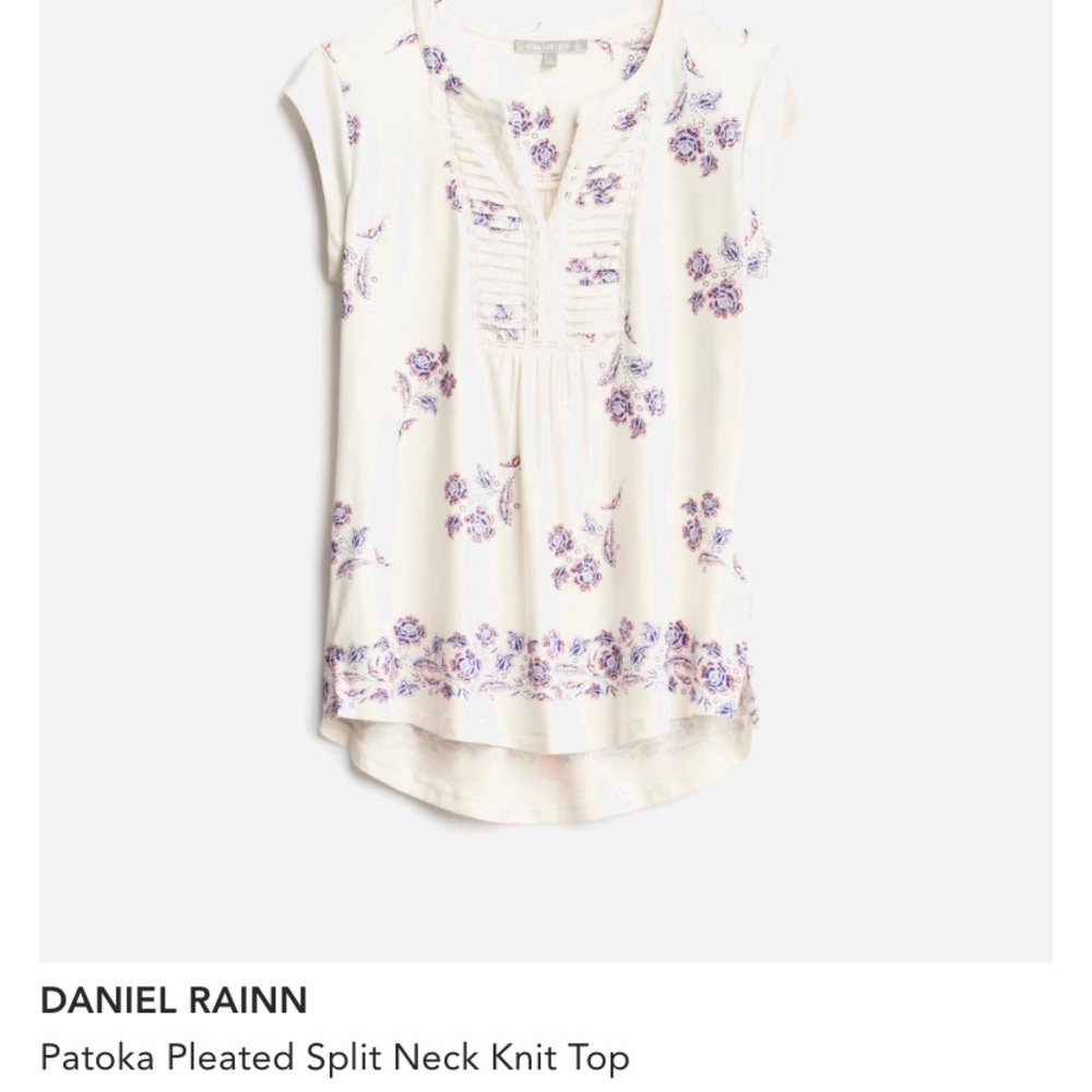 DANIEL RAINN
Abrienne Split Neck Cap Sleeve Linen Blend Knit Top